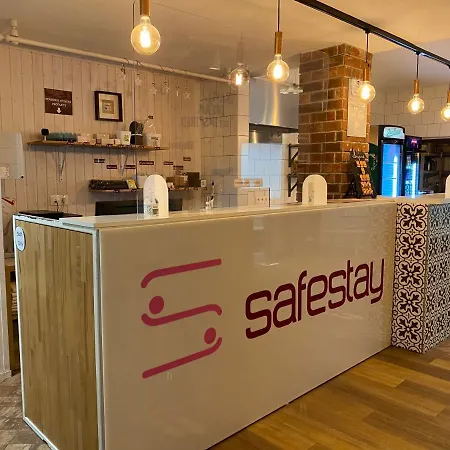 Safestay Bratislava Presidential Palace-2
